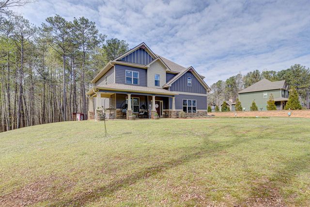 2074 Calhoun Road, Hamilton, GA 31811