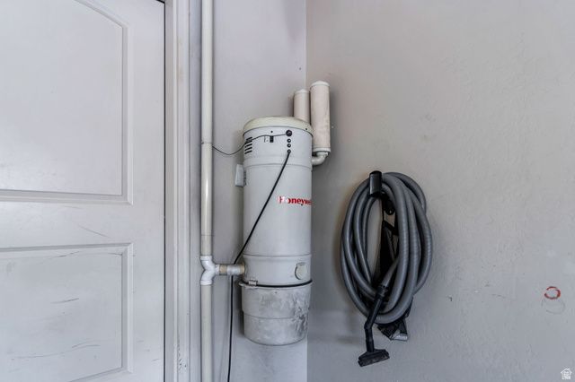 1258 W 2850 N, Pleasant Grove, UT 84062