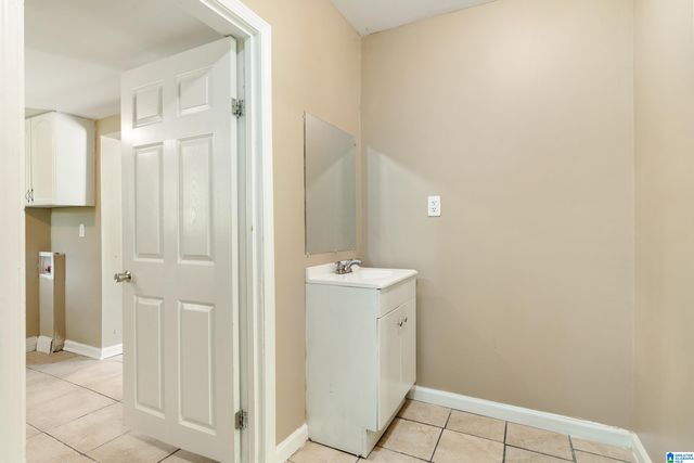 779 11TH AVENUE SE, Graysville, AL 35073