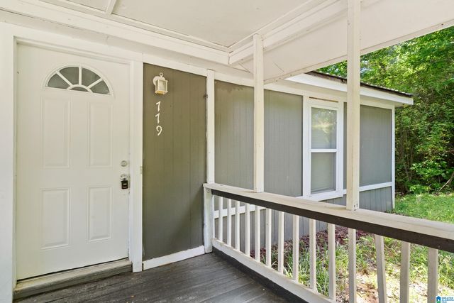 779 11TH AVENUE SE, Graysville, AL 35073