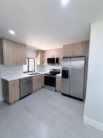 7801 SW 12th St 7801, Miami, FL 33144