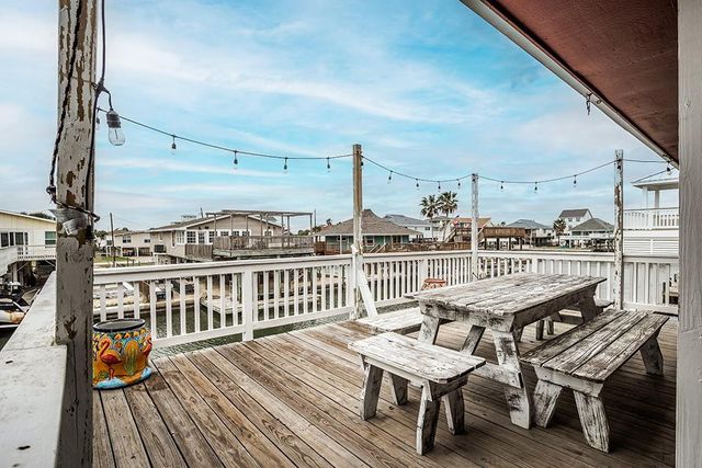 21710 Frio Drive, Galveston, TX 77554