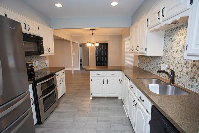 1408 Doral Court, Graham, TX 76450