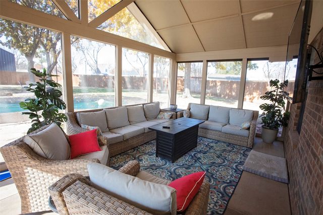 1408 Doral Court, Graham, TX 76450