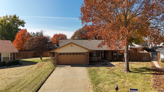 1408 Doral Court, Graham, TX 76450