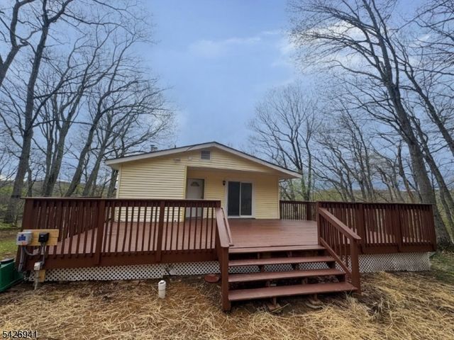 17 Clover Ter, Jefferson Twp., NJ 07849