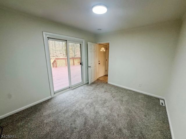 17 Clover Ter, Jefferson Twp., NJ 07849