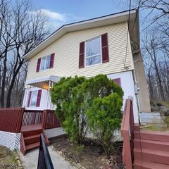 17 Clover Ter, Jefferson Twp., NJ 07849