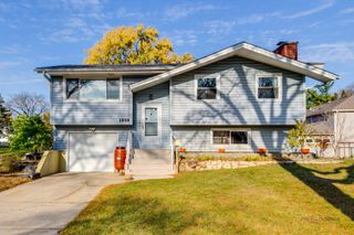 1914 Capital Court, Schaumburg, IL 60193