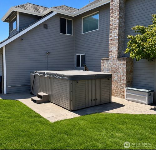 601 152ND Place SW, Lynnwood, WA 98087