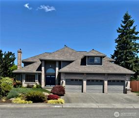 601 152ND Place SW, Lynnwood, WA 98087