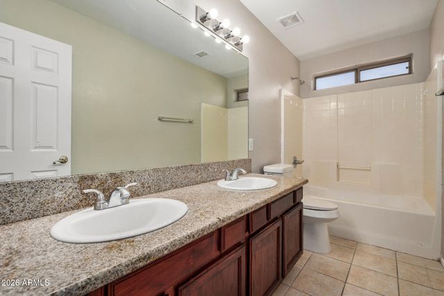 10377 W PICCADILLY Road, Avondale, AZ 85392