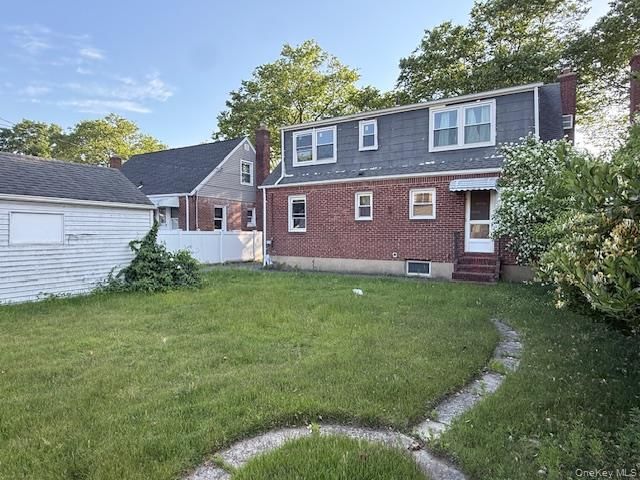 38 Pearl Street, New Hyde Park, NY 11040