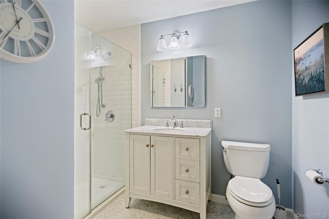 1075 Savoy Drive, Melville, NY 11747