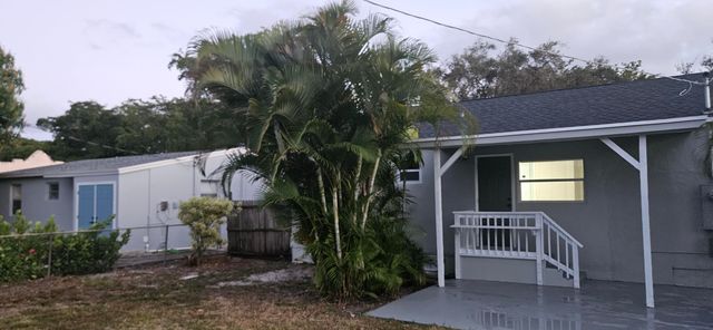 725 Nathan Hale Road, West Palm Beach, FL 33405