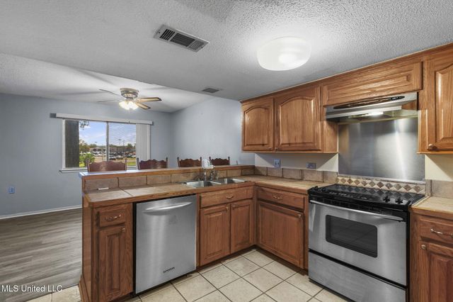 192 Lakebend Circle, Brandon, MS 39042