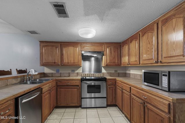 192 Lakebend Circle, Brandon, MS 39042