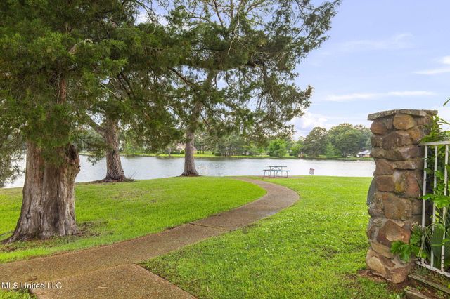192 Lakebend Circle, Brandon, MS 39042