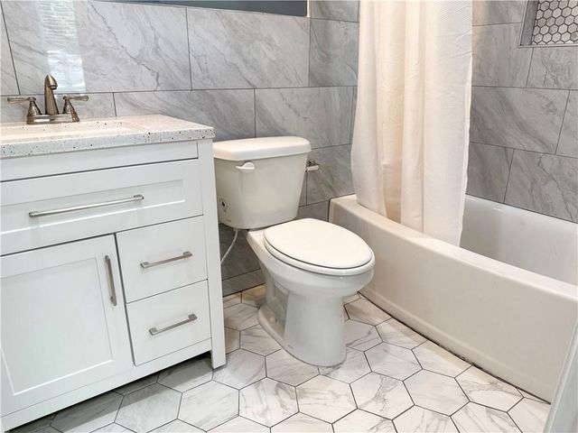 2625 Peyton Road NW, Atlanta, GA 30318