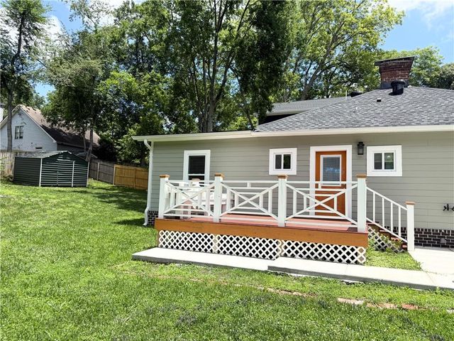 2625 Peyton Road NW, Atlanta, GA 30318