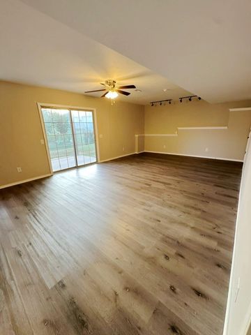 561 N Jester Avenue, Republic, MO 65738