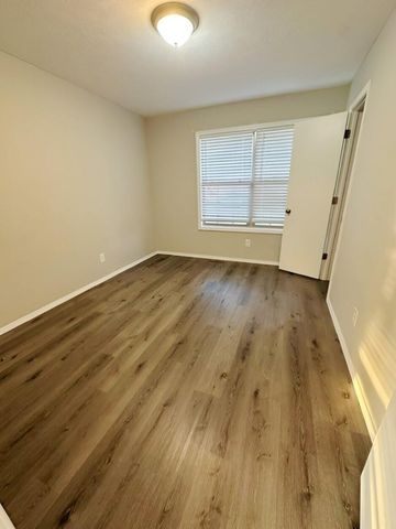 561 N Jester Avenue, Republic, MO 65738