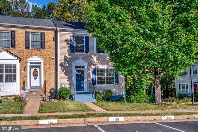 2728 BRIER POND CIR, Woodbridge, VA 22191