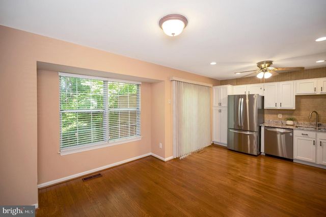 2728 BRIER POND CIR, Woodbridge, VA 22191