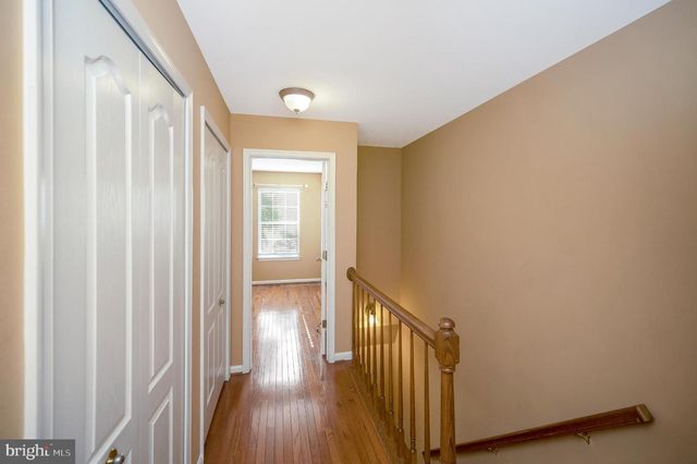 2728 BRIER POND CIR, Woodbridge, VA 22191