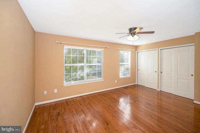 2728 BRIER POND CIR, Woodbridge, VA 22191