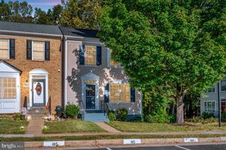 2728 BRIER POND CIR, Woodbridge, VA 22191