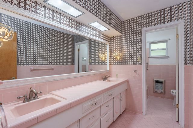 823 Brook Valley Lane, Dallas, TX 75232