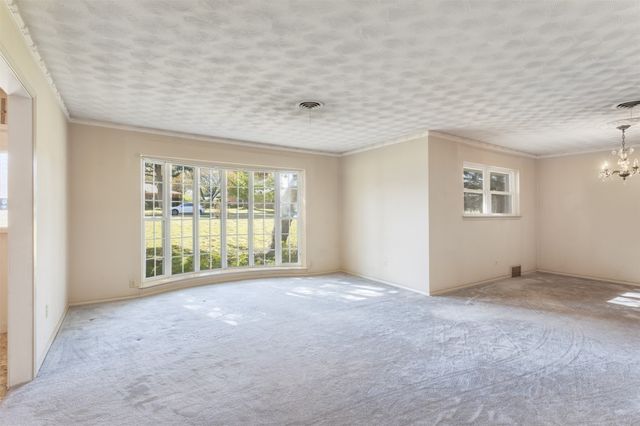 823 Brook Valley Lane, Dallas, TX 75232