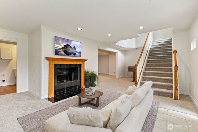 711 Galloway Street, Steilacoom, WA 98388