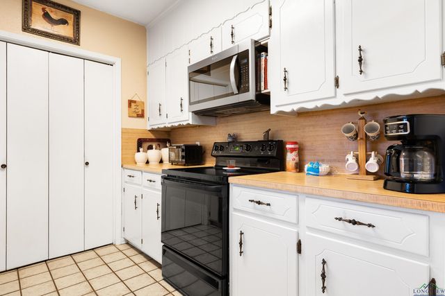 2605 REDBUD ST., Kilgore, TX 75662