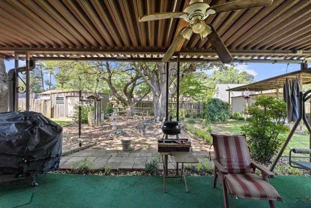 2605 REDBUD ST., Kilgore, TX 75662