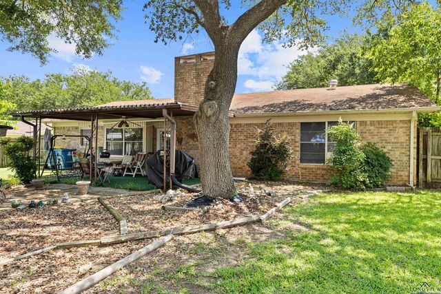 2605 REDBUD ST., Kilgore, TX 75662