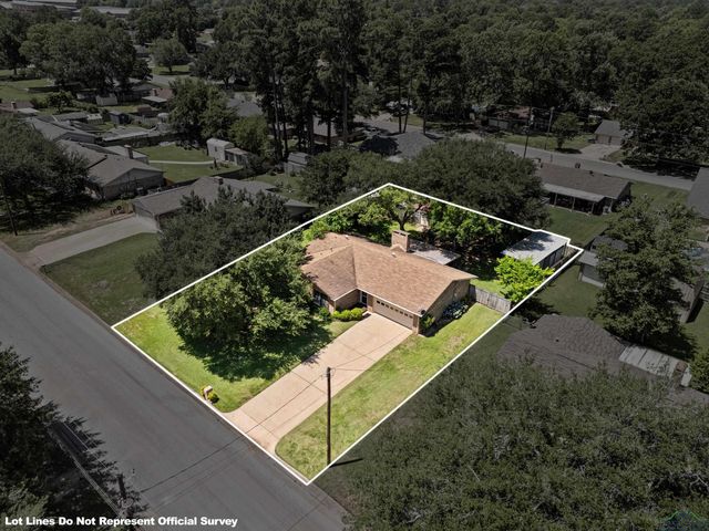 2605 REDBUD ST., Kilgore, TX 75662