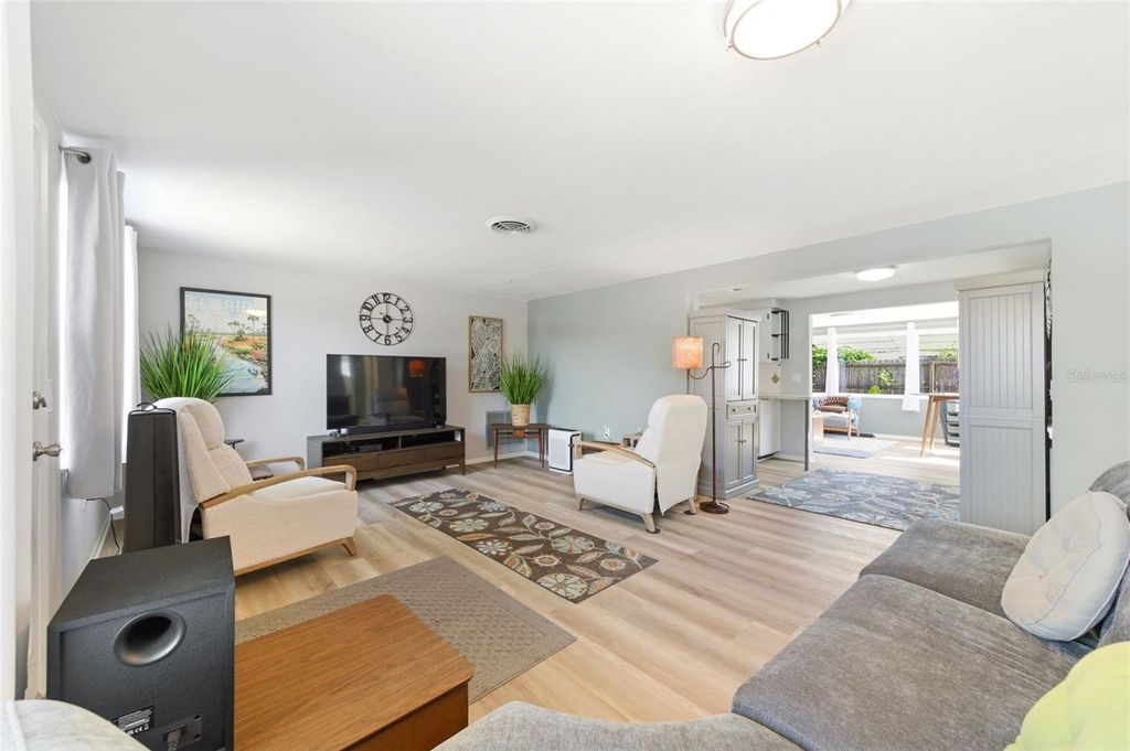 Image 11 of property listing at 5115 CHET DRIVE, New Port Richey, FL 34652