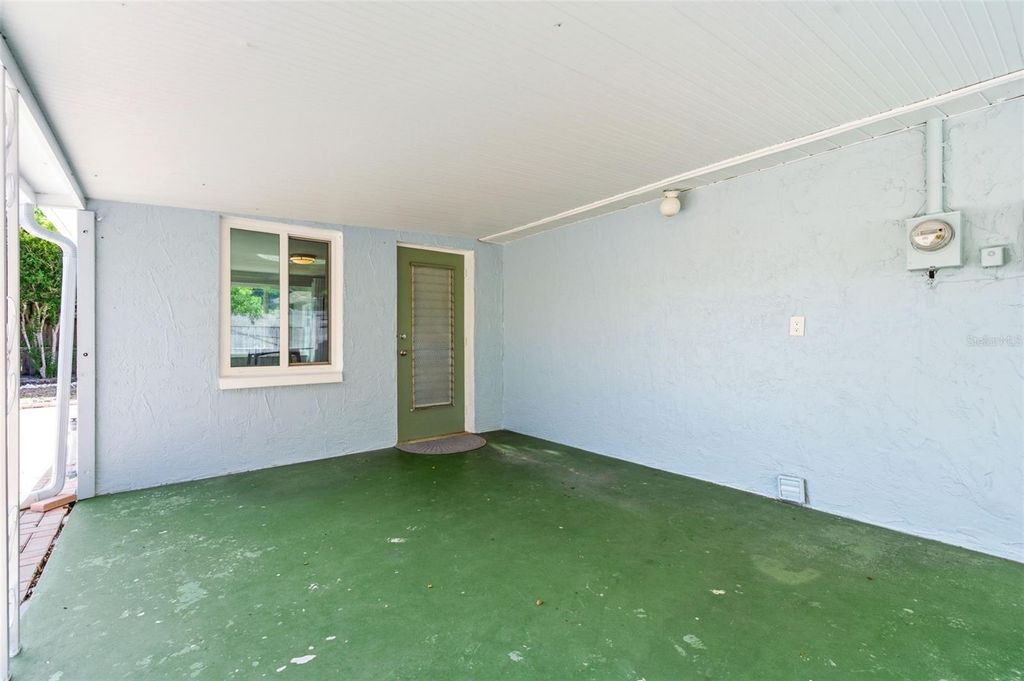 Image 36 of property listing at 5115 CHET DRIVE, New Port Richey, FL 34652