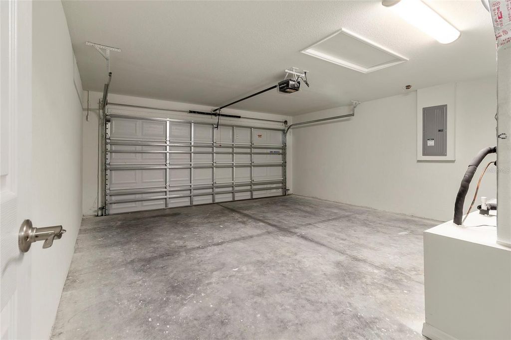 Image 13 of property listing at 13590 SW 107TH PLACE, Dunnellon, FL 34432