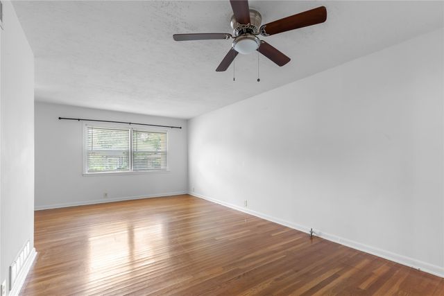 1015 W Sycamore Street, Sherman, TX 75092