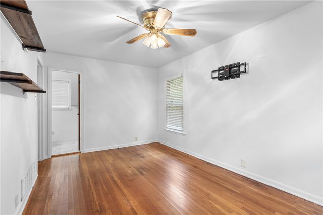1015 W Sycamore Street, Sherman, TX 75092