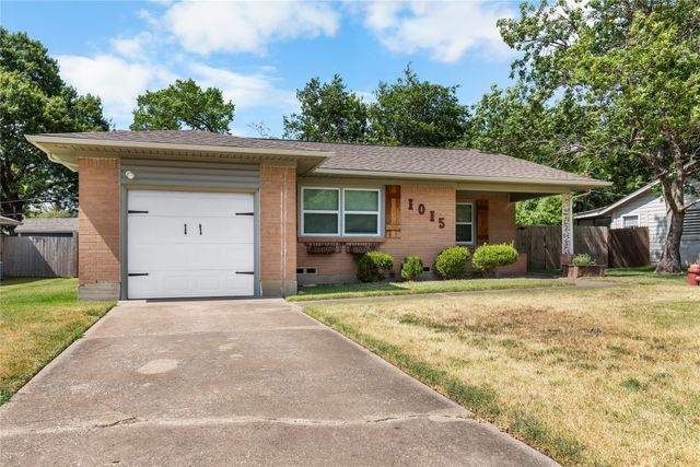 1015 W Sycamore Street, Sherman, TX 75092