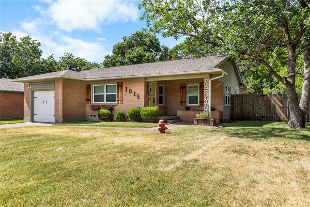 1015 W Sycamore Street, Sherman, TX 75092