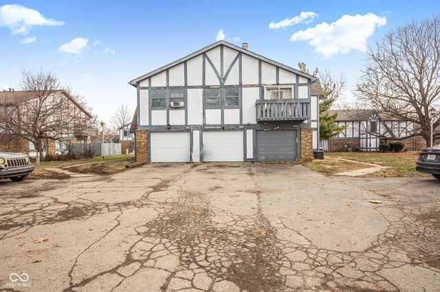 9792 Kingscross Court, Indianapolis, IN 46235