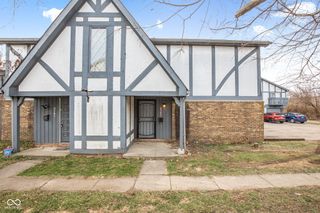 9792 Kingscross Court, Indianapolis, IN 46235