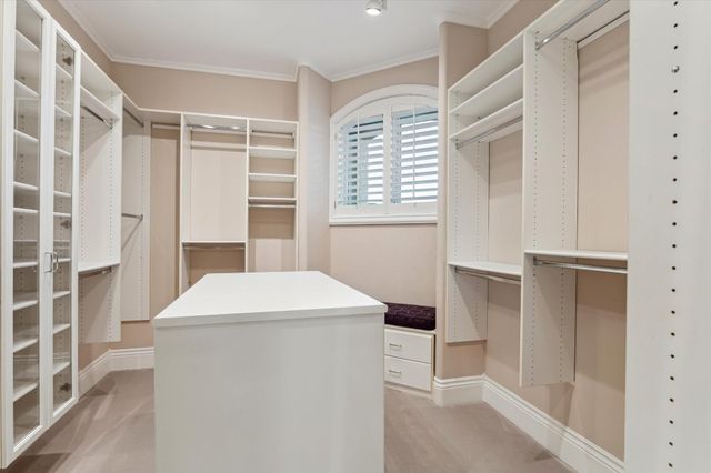 112 Bayou Lane, Kemah, TX 77565