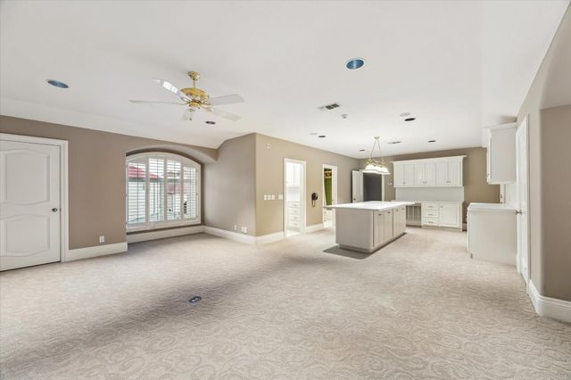 112 Bayou Lane, Kemah, TX 77565