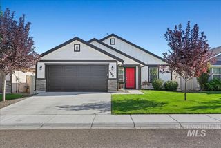 7640 E Stark Dr, Nampa, ID 83687